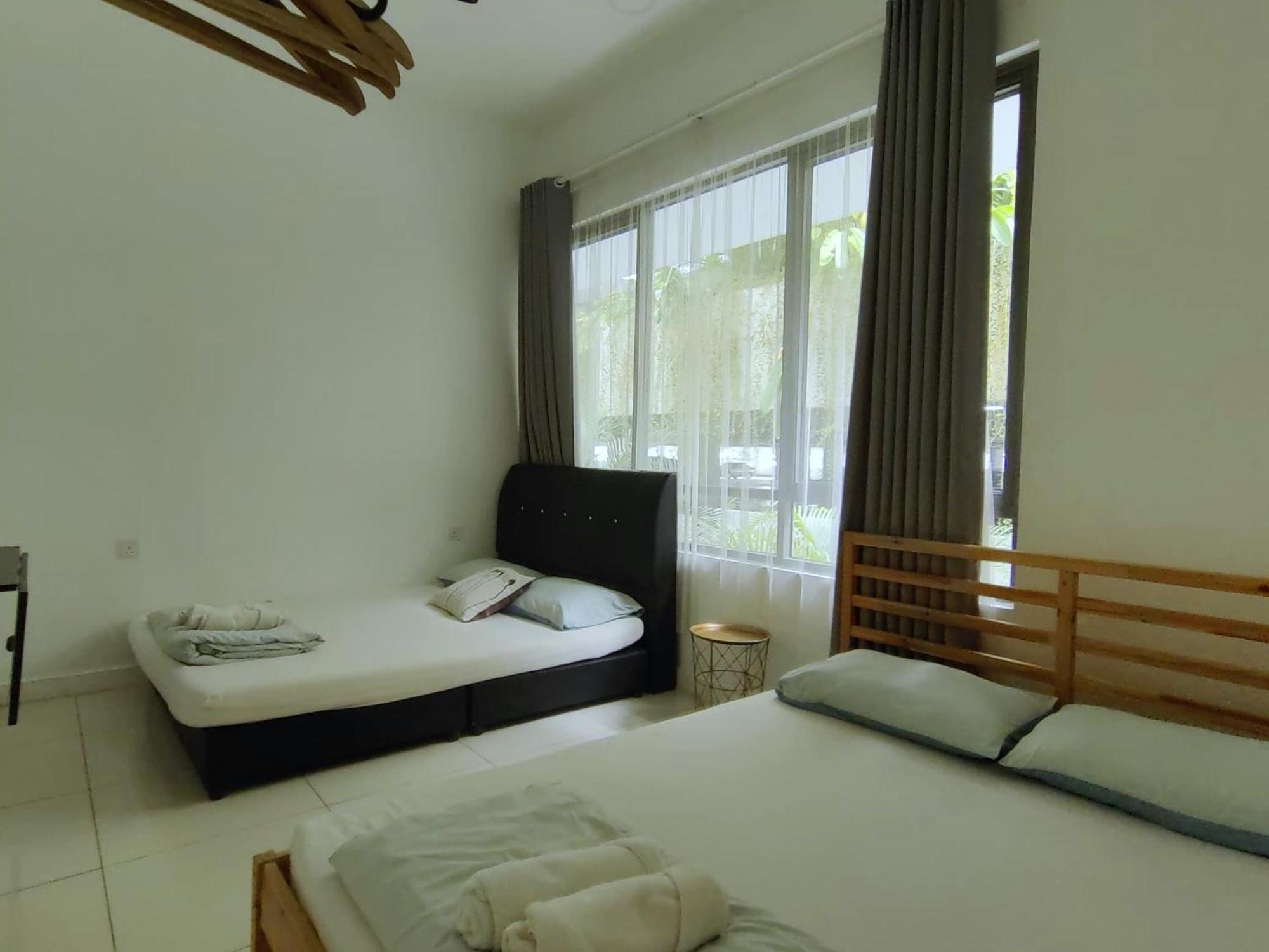 Homezstay Soho Timesquare Miri Bagian luar foto