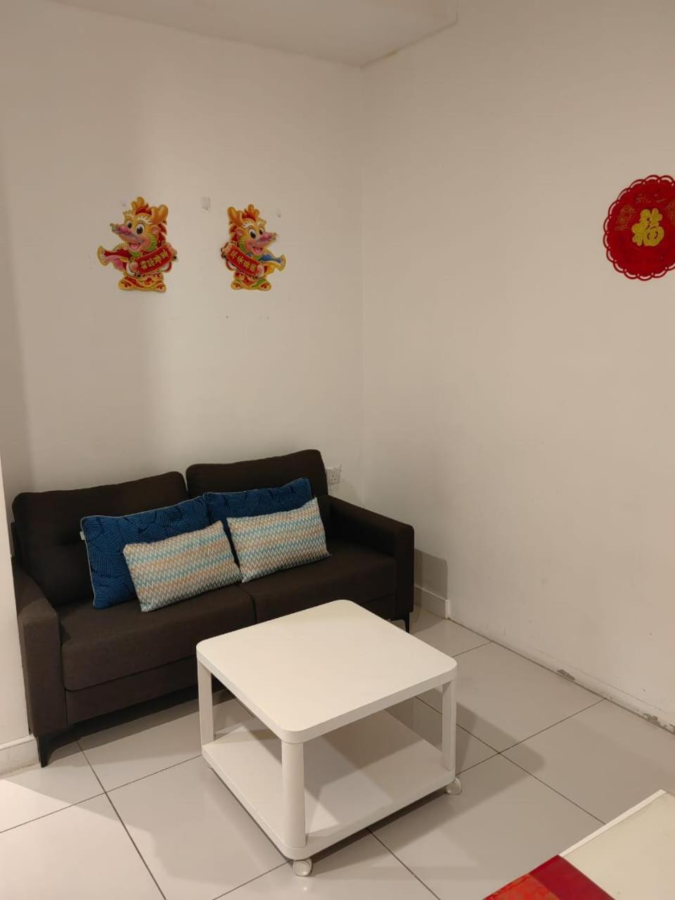 Homezstay Soho Timesquare Miri Bagian luar foto